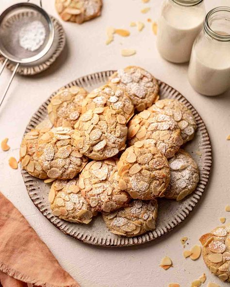 Vegan Almond Cookies, Gluten Free Christmas Desserts, Almond Paste Cookies, Easy Vegan Cookies, Italian Almond Cookies, Almond Meal Cookies, Vegan Pastries, Vegan Biscuits, Almond Crunch