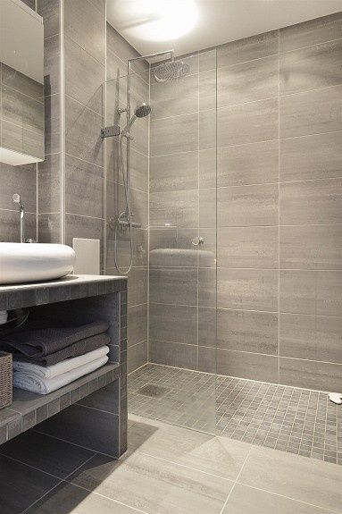 #bathroom tiles, shower, vanity, mirror, faucets, sanitaryware, #interiordesign, mosaics, modern, jacuzzi, bathtub, tempered glass, washbasins, shower panels #decorating Gray Bathrooms, Drømme Bad, Makeover Kamar Mandi, Bilik Air, Grey Bathroom, Stunning Bathrooms, Decor Baie, Bathroom Shower Tile, Basement Bathroom