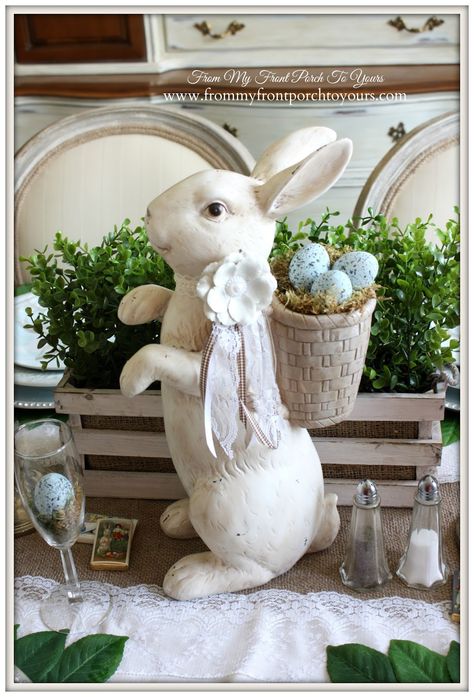 French Farmhouse Easter Dining Room 2015 Easter Tablescapes, Easter Parade, Easter Inspiration, Easter Table Decorations, Easter Centerpieces, Easter Colors, Easter Brunch, Spring Easter Decor, Easter Holidays