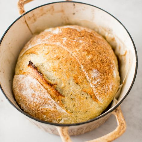 This easy sourdough herb bread is soft, flavorful, and brimming with flavor. Every bite features tantalizing flavors of rosemary, thyme, oregano, and basil. This lovely savory bread is perfect to feature alongside your favorite Italian Rosemary Sourdough Bread Recipe, Herb Sourdough Bread, Rosemary Sourdough Bread, Herb Bread Recipe, Rosemary Sourdough, Beginners Bread Recipe, Easy Sourdough Bread Recipe, Sourdough Bread Sandwiches, Sourdough Sandwich