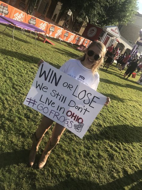 College Gameday Signs, College Gameday, Win Or Lose, College Sports, Ohio, Signs, Halloween