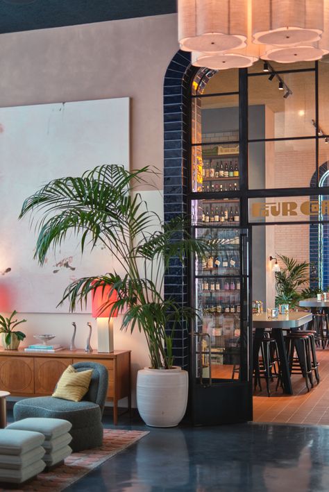 Hoxton Poblenou, Hoxton Hotel Lobby, European Hotel Design, Retro Hotel Lobby, Boutique Hotel Decor, Best Hotel Lobby Design, Boutique Hotel Lobby Design, Modern Boutique Hotel, Hoxton Hotel