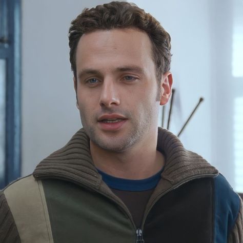 Andrew Lincoln Love Actually, Rick Amor, Andrew Lincoln Young, Love Actually Movie, Love Actually 2003, Romcom Movies, Andy Lincoln, Rick And Michonne, Theo James