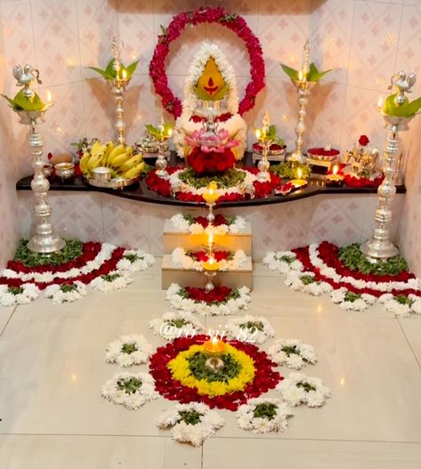 Deepam Decoration Ideas, Vaibhav Lakshmi Pooja Decoration, Karthika Pournami Decoration, Satya Narayana Pooja Decoration, Satyanarayana Pooja Decoration Ideas, Pooja Decoration Ideas, Indian Inspired Decor, Simple Flower Rangoli, Varalakshmi Vratham