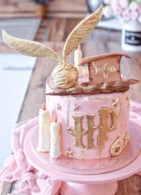 harry potter cake, harry potter birthday cakes, harry potter cake ideas, birthday cake ideas, cake ideas Harry Potter Pink Cake, Tort Harry Potter, Decor Tort, Harry Potter Theme Birthday, Harry Potter Birthday Cake, Harry Potter Bday, 13 Birthday Cake, Harry Potter Girl, Harry Potter Baby Shower