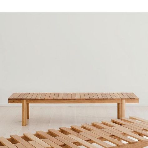 Nadén Studio on Instagram: "This summer we will produce extendable daybed in oak and pine. We produce them in different heights and sizes, as a lower daybed or as a little higher bench. DM if you are interested! #pine #oak #woodworking #trä #wood #interiors #svensktträ #livingroom #bedroom #homestyling #instahome #soffbord #furniture #kitchen #daybed #bench #dagbädd #bänk #kök" Kitchen Daybed, Daybed Extendable, Wooden Daybed Couch, Ikea Frysedal Daybed, Extendable Daybed, Timber Day Bed, Daybed Bench, Teak Day Beds, Bamboo Daybed