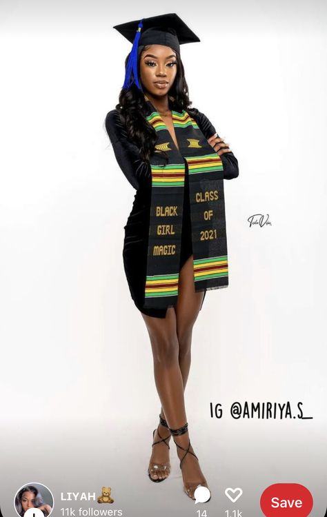 In Studio Graduation Pictures, Graduation Poses Studio, Studio Graduation Photoshoot, Black Women Graduation Pictures, Graduation Studio Photoshoot Ideas, Graduation Photoshoot Studio, Studio Graduation Pictures, Graduation Shoot Ideas, Graduation Ceremony Outfit