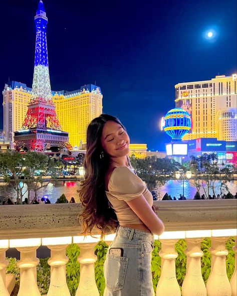 21st Birthday Vegas, Las Vegas Outfit Summer, Summer Vegas Outfit, Las Vegas Girls, Las Vegas Pictures, Vegas Girls Trip, Los Vegas, Las Vegas Outfit, Las Vegas Photography