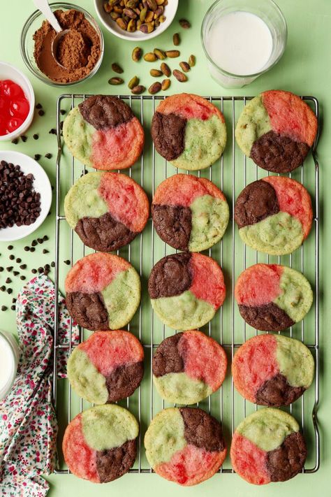 Spumoni Cookies, Sugar Cookie Dough Recipe, Morning Smile, Fried Chicken And Waffles, Pistachio Cookies, Stuffed Potato Balls, Ice Cream Cookie Sandwich, Waffle Sandwich, Sunny Morning