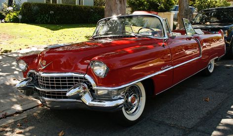 Classic Red Cadilac Convertible Retro Convertible, 1950s Cars, Red Vintage, Vintage Convertible, 80s Car, Classic Convertible, Vintage Cars Convertible, Red Cars, Convertible Car