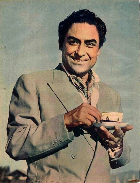 Vinod Mehra, Indian Retro, Bollywood Retro, Old Film Posters, Old Film Stars, Ashok Kumar, Bollywood Posters, Retro Bollywood, Hindi Actress