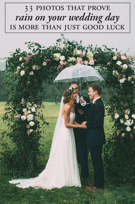 They say rain on your wedding day is good luck, but many couples still fear a chance of rain in the weather. These photos will change your mind! | Image by The Image Is Found Rain On Wedding Day, Rain Wedding, Wedding Ceremony Script, Romantic Beach Wedding, Foto Transfer, Creative Wedding Photo, Wedding Altars, Rainy Wedding, Wedding Beach Ceremony