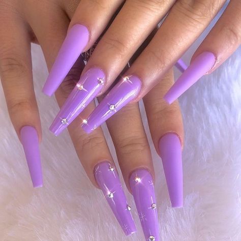 Nails Inspo’s Instagram post: “purple love💜💎✨” Purple Nail Art, Lilac Nails, Purple Acrylic Nails, Purple Nail Designs, Lavender Nails, Rose Gold Nails, Luxury Nails, Coffin Nails Designs, Dream Nails