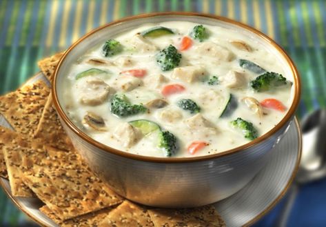 Tuna Chowder, Chowder Recipes Healthy, Tuna Soup, Healthy Tuna Recipes, Vegetable Chowder, Pasta Salad Salmon, Healthy Seafood Recipes, Salmon Vegetables, Canned Tuna Recipes