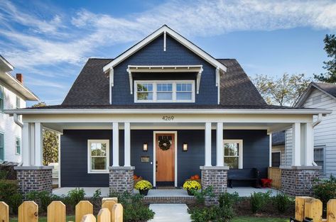 Blue Craftsman Exterior, Craftsman Style Homes Exterior Color, Historic Craftsman Homes, Blue Craftsman, Craftsman Renovation, Craftsman Bungalow Exterior, Craftsman Home Exterior, Porch Remodel, Bungalow Renovation