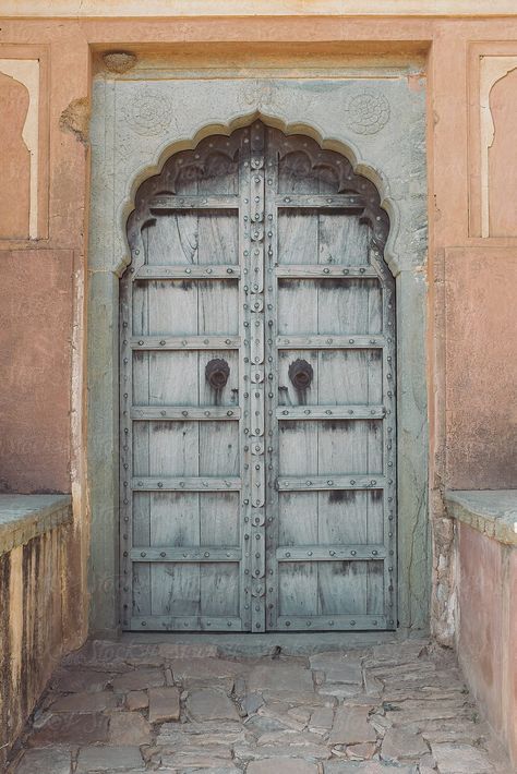 Ancient Indian Doors, Traditional Indian Doors, Medieval Doors, Casual Traditional Decor, Eclectic Traditional Decor, Ancient Doors, Medieval Door, Wooden Partitions, Window Architecture