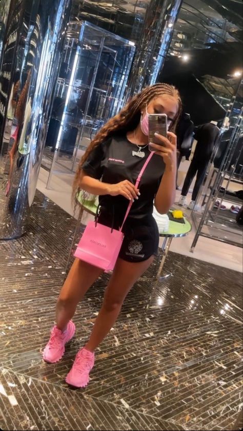 Balenciaga Sneakers Outfit Women, Pink Balenciaga Sneakers Outfit, Balenciaga Sneakers Outfit, Sneakers Outfit Women, Diy Ripped Jeans, Trainers Outfit, Sneaker Outfits Women, Outfits For Girls, Girly Girl Outfits