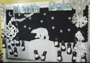 penquin winter kids bulletin boards Winter Classroom Display, Nursery Display Boards, School Wall Decoration, Winter Bulletin Boards, Class Displays, Christmas Bulletin, Pole Nord, Winter Classroom, Polar Animals