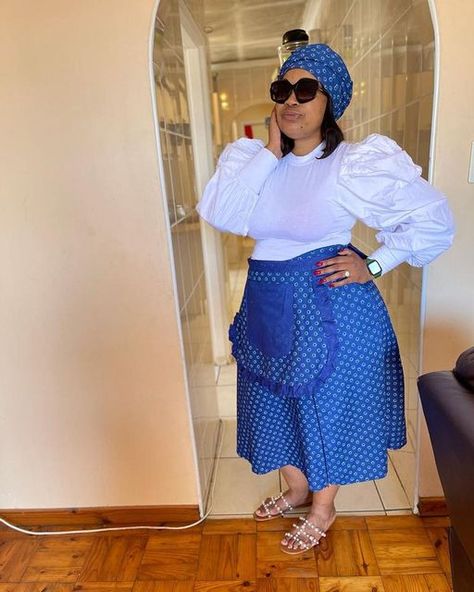 Omila Makoti Wear on Instagram: "This beautiful makoti is summer ready @nzwakiemalawana #modernnakoti #makotiwear2022" Lobola Outfits Woman Dresses, Makoti Attire, Lobola Outfits, Seshweshwe Dresses, Apron Fashion, Traditional Skirts, African Traditional Wear, African Traditional Wedding Dress, Shweshwe Dresses