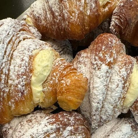 Lello’s Deli {our deli} & Lello’s Caffè {espresso bar} on Instagram: "Cornetti con crema chantilly ~ our Italian version of a croissant filled with a whipped Italian custard & lovingly sprinkled with powdered sugar 🥐" Custard Croissant, Filled Croissants, Italian Custard, Espresso Bar, Food Experiences, Powdered Sugar, Custard, Places To Eat, Sprinkles