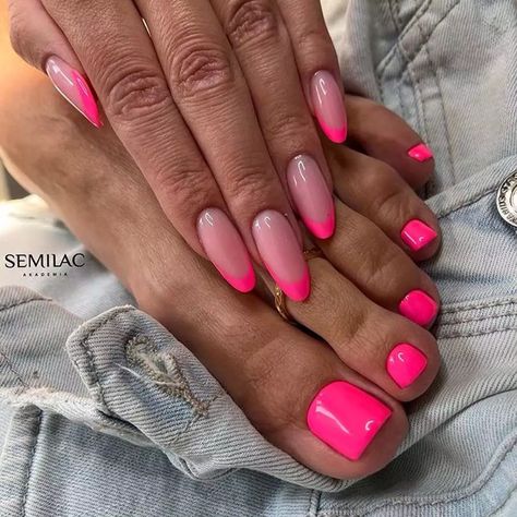 Nails 2024 Pink, Pink Nails 2024, Nails Matching Toes, Pink French Almond Nails, Manicure And Pedicure Ideas Matching, Summer Nails Inspo 2024, French Tip Acrylic Nails Almond, Pink Almond Nails Design, Almond Shaped Nails Short