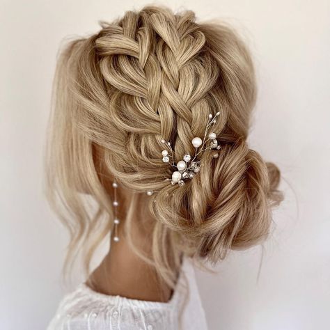 Bride Hairstyles Updo, Boho Bridal Hair, Wedding Hair Up, Bridesmaid Hair Makeup, Boho Wedding Hair, Hoco Hairstyles, Bridal Hair Updo, Beach Wedding Hair, Double Braid