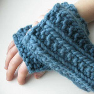 Fingerless Gloves Knitted Pattern, Knitted Wrist Warmer, Knitting Bag Pattern, Gloves Pattern, Fingerless Mitts, Crochet Fingerless Gloves, Crochet Mittens, Fingerless Gloves Knitted, Mittens Pattern