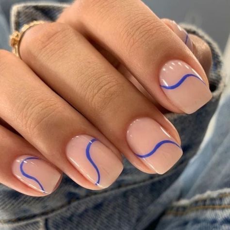 Discover Summer 2023 Acrylic Nails Trends: From Short Square Designs to Bright Color Inspirations - women-club.online Walking Art, January Nails, Short Gel Nails, Nude Nail, Nude Nail Designs, Easy Nails, Short Square Nails, Simple Gel Nails, Minimal Nails