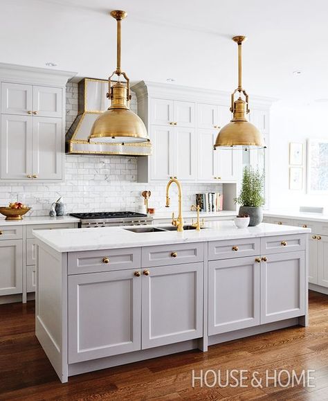 Designer Allison Willson of Sarah Richardson Design discusses how she renovated her home for her young family. | Photo: Angus Fergusson Brass Kitchen Hardware, Серая Кухня, Kitchen Ikea, Casa Vintage, Classic Kitchen, Kitchen Farmhouse, Grey Kitchen Cabinets, Grey Kitchens, Kitchen Trends