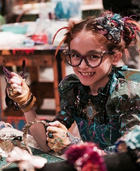 Anna Cathcart as Dizzy in Descendants 2 Dizzy Descendants, Dizzy Tremaine, Drizella Tremaine, Descendants Disney, Disney Descendants 2, Descendants Wicked World, Lady Tremaine, Disney Descendants Movie, Descendants 4