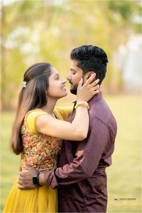 #coupleshoot #couplegoals #love #preweddingshoot #sagarlokhandephotography #wedding #maharashtrianprewedding #preweddingcoupleshoot #coupleshoot #couplephotoshoot #outdoorcoupleshoot #couplephotography #photoshoot Lovers Photoshoot, Friendship Pic, Joe Movie, Hanuman Hd, Pre Wedding Photoshoot Props, Couple Dps, Durga Picture, Alphabet Photos, Indian Couple