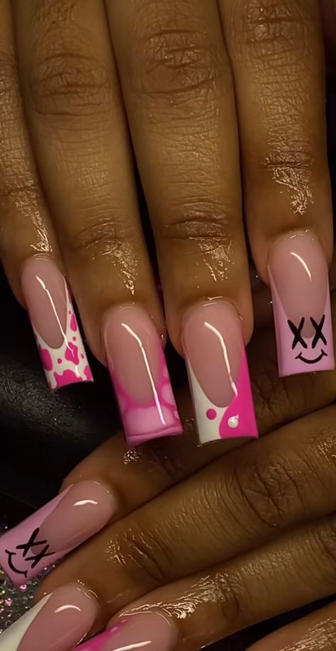 Pink Short Nails Acrylic, Pink Birthday Nail Designs, Fuchsia Pink Nails, Cute Pink Nail Ideas, Beginner Nail Designs, Disney Acrylic Nails, Diy Acrylic Nails, Simple Gel Nails, Colored Acrylic Nails