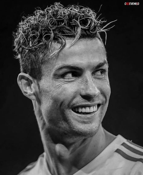 Cristiano Ronaldo Art Drawing, Messi And Ronaldo Drawing, Sketch Of Ronaldo, Ronaldo Drawing Sketch, Ronaldo Pic, Cristiano Ronaldo Sketch, Cr7 Drawing, Cristiano Ronaldo Drawing, Ronaldo Sketch