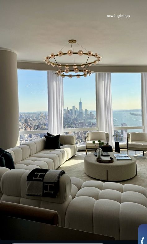 Luxury Condo Living Room, Apartment Therapy Inspired Decor, Penthouse View, Minimalist Living Room Ideas, Penthouse Interior, Luxurious Living Rooms, Living Room Minimalist, Condo Living Room, Room Minimalist