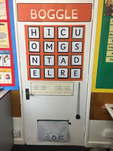 Thank you to KS2 teacher Rachael for sharing her Boggle interactive display made using Twinkl Create! She's stuck the letters on using Velcro so they are really easy to change over. What words can you find? Easy - letters don't have to touch. Hard - letters of the word have to touch Math Games Kindergarten, Year 4 Classroom, Year 2 Classroom, Ks2 Classroom, Games Kindergarten, Literacy Display, Year 1 Classroom, Teaching Displays, Working Wall