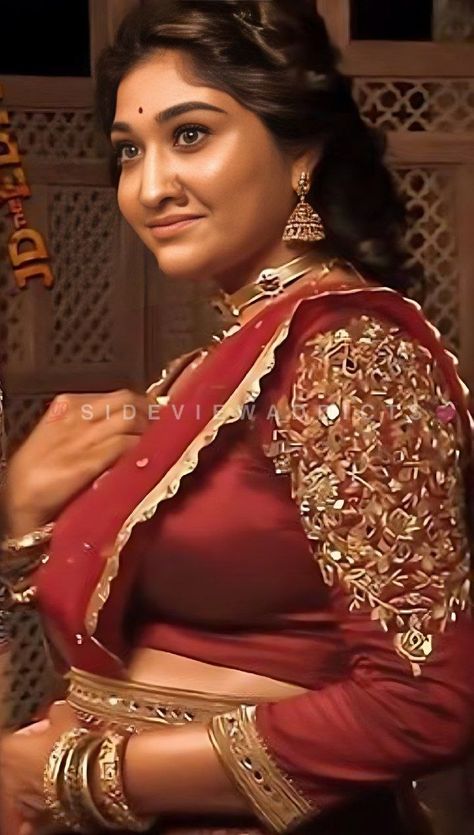 Neelima Rani, Mia George, Samantha Photos, Women Photography, Indian Gowns, Beautiful Dresses For Women, Red Saree, Actress Pics, Beautiful Smile Women