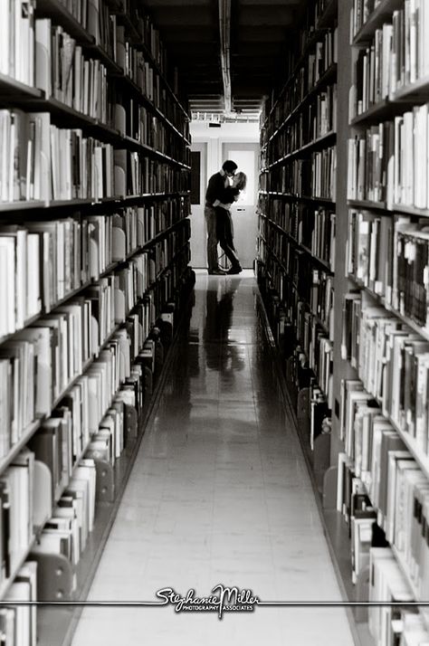 library engagement photo Library Photo Shoot, Shooting Couple, You Are My Moon, Library Wedding, Cabin In The Woods, Wedding Engagement Photos, Photo Couple, Photo Library, Couple Shoot