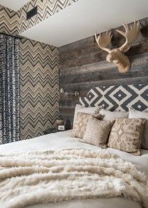 Rustic Modern Bedroom Viking Interior Design, Viking Decor Interior Design, Viking Interior, Viking Bedroom, Vikings Aesthetic, Viking Home Decor, Viking Aesthetic, Pioneer Woman Meatloaf, Viking Decor