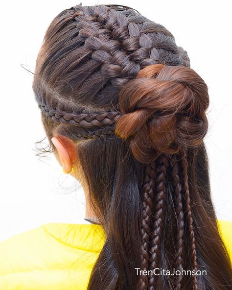 SUSPENDED INFINITY BRAID as half up style version with little dutch braids and a mini bun. Tag a friend that would like to try this style! . Stay all fit and well and enjoy this Tuesday  . #trencitajohnson #tcjschoolhair #btconeshot2020_specialeventstyling #suspendedinfinitybraid #infinitybraid #favoritehair #naturalhair #amazinghair #halfupstyle #halfuphalfdown #longhair #brownhair #braidedhair #geflochtenehaare #flechten #geflochten #flechtfrisur #peinadosfaciles #peinadosparaniñas #easyhairst 4 Braids Hairstyle, Mini Bun, Infinity Braid, Shaved Side Hairstyles, Dutch Braids, Side Hairstyles, Dance Hairstyles, Hair Guide, Ribbon Hairstyle