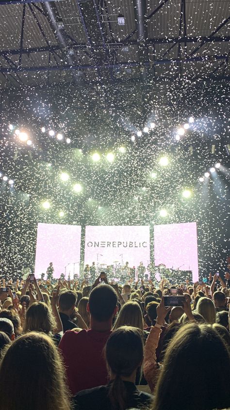 One Republic Aesthetic, Talented Aesthetic, Onerepublic Aesthetic, Onerepublic Wallpapers, Concert Astethic, Onerepublic Concert, One Republic Concert, Concert Vibes Aesthetic, Music Festival Aesthetic