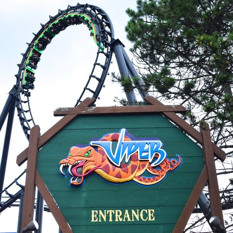 Viper is a steel roller coaster located at Six Flags Darien Lake amusement park in Darien, New York, United States. Darien Lake, Six Flags, Amusement Parks, Summer 24, Amusement Park, Roller Coaster, Theme Park, Entrance, Places To Visit