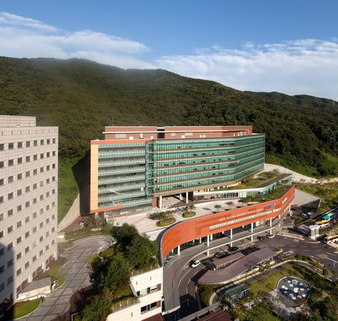 Gallery of Bundang Seoul National University Hospital / JUNGLIM Architecture - 2 Itaewon Seoul, Seoul Map, Seoul Skyline, Seoul Photography, Seoul National University, Seoul Night, Bts Wings Tour, Seoul Cafe, Namsan Tower