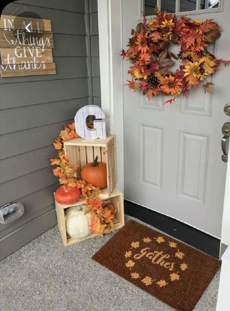 Dollar Store Fall Decorations, Thanksgiving Diy Crafts, Front Porch Decorations, Fall Pumpkin Crafts, Fall Decor Diy Crafts, Fall Decor Dollar Tree, Easy Fall Decor, Porch Decorations, Thanksgiving Diy