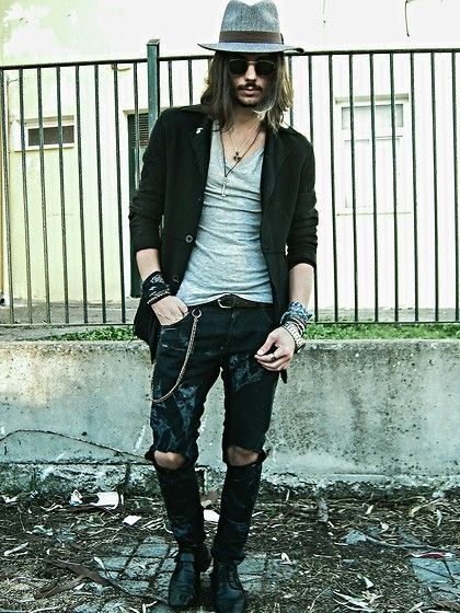 4-5 25 Best Rock Concert Outfits for Men in 2018 Rock Outfits Men, Rocker Style Men, Outfit Mann, Outfit Herren, Concert Outfit Men, Boho Men Style, Concert Outfit Rock, Rock Style Men, Rock Star Outfit