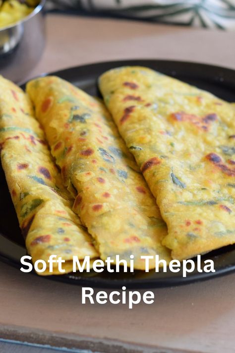 Methi Roti Recipe, Methi Leaves Recipe, Thepla Recipe Methi, Methi Thepla Recipe, Methi Paratha Recipes, Foods For A Picnic, Indian Picnic, Methi Recipe, Thepla Recipe