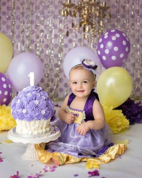 40th Birthday Photo Shoot, Gold Cake Smash, 1st Bday Cake, Purple Cakes Birthday, Birthday Photo Shoot, Smash Cake Girl, Baby Cake Smash, Yellow Party, Purple Birthday