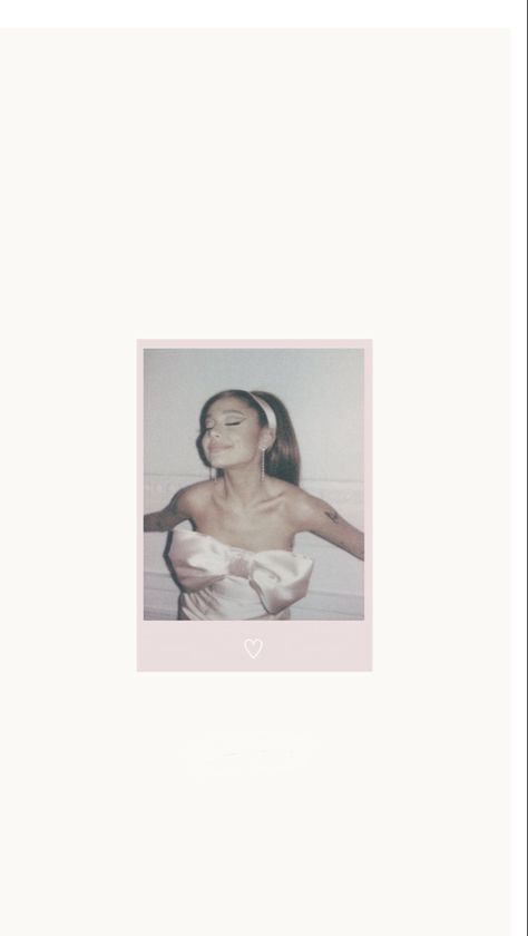 Ariana Wallpaper Iphone, Ariana Wallpaper, Ariana Grande Lockscreen, Icona Ios, Ariana Grande Background, Ariana Grande Cute, Tiny Elephant, Ariana Grande Wallpaper, Iphone Homescreen