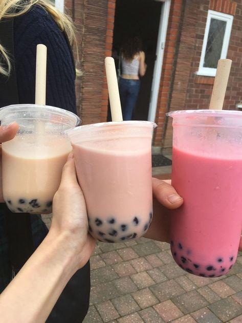 Classic Milk Tea, Boba Smoothie, Bubble Tea Recipe, Bubble Tea Boba, Boba Drink, Bubble Milk Tea, Whey Protein Isolate, Real Ingredients, Boba Tea