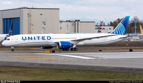 [1200px]. N13018. Boeing 787-10 Dreamliner. JetPhotos.com is the biggest database of aviation photographs with over 4 million screened photos online! British European Airways, Boeing 787, Boeing 747 200, Deck Photos, Airport City, United Airlines, Flight Deck, Boeing 747, Aircraft Modeling