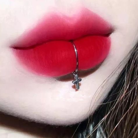 Fake Lip Piercing, Piercing Lip, Mouth Piercings, Lip Piercing Jewelry, Ethereal Jewelry, Lip Jewelry, Fake Lips, Face Piercings, Cool Piercings